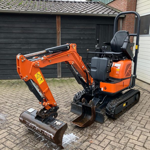 hitachi ZX10u-6 servo bediening